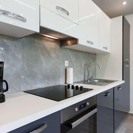 Reza Luxury Apartament