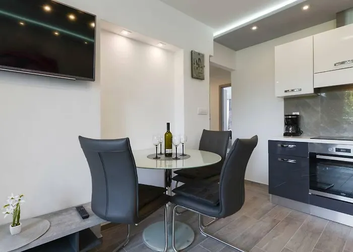 Reza Luxury Apartmán *