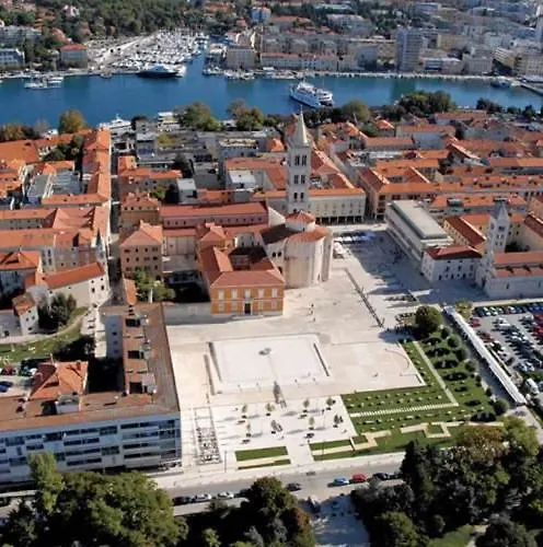 Апартаменты Reza Luxury *